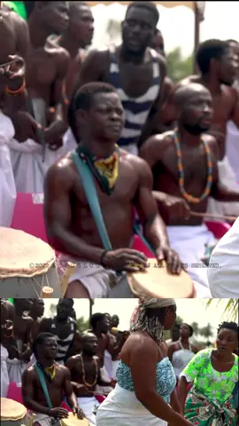Energetic display of Cultural Dance at Palace of HRM Torgbuiga Adzonugaga Amenya Fiti V Palace, Aflao.  #aflaomedia 