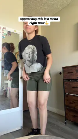 Te reto hacerlo!💪 esas piernas estarán en 🔥  I dare you to do it!💪 those legs will be in 🔥 . . . #tiktokcreatorsearchinsightsincentive #fyp #contentcreatortips #viralcontent #viral2025 #goviral #trending #tiktokchallenge #latinadance #gym 