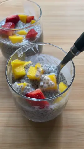 Chia Seeds Pudding 👌#chiaseedpudding #pudding #fyptiktok 