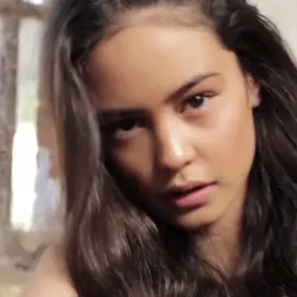 true stacy or wtv looksmaxers say 🥀 people were so horrible towards her then💔 #courtneyeaton #courtneyeatonedit 