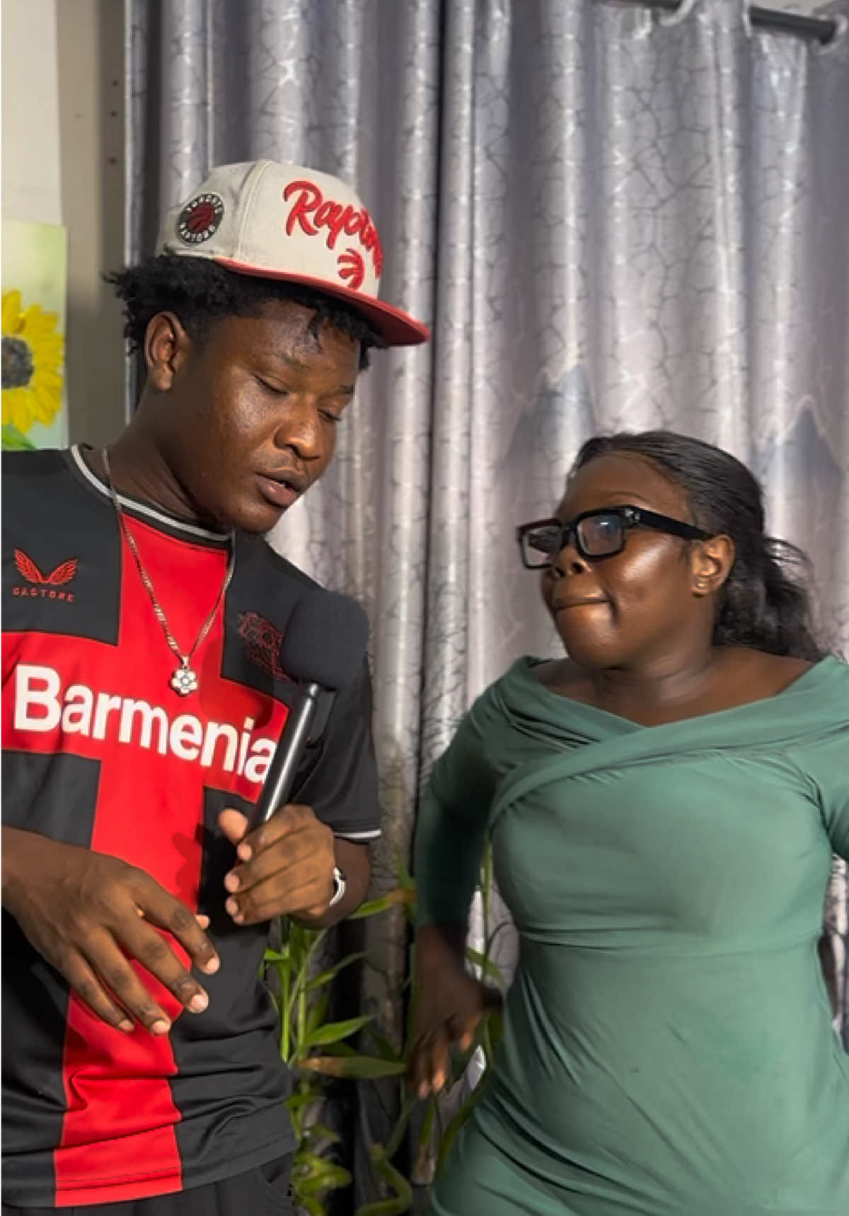 Do you side with her ? 🤣🤣 . . #viral #goviral #timewithbrown #naijatiktok🇳🇬🇳🇬🇳🇬 #ghanatiktok🇬🇭 #food #explore #Relationship #areyousmart #crazy #weviral #content #smart #findyourmatch 