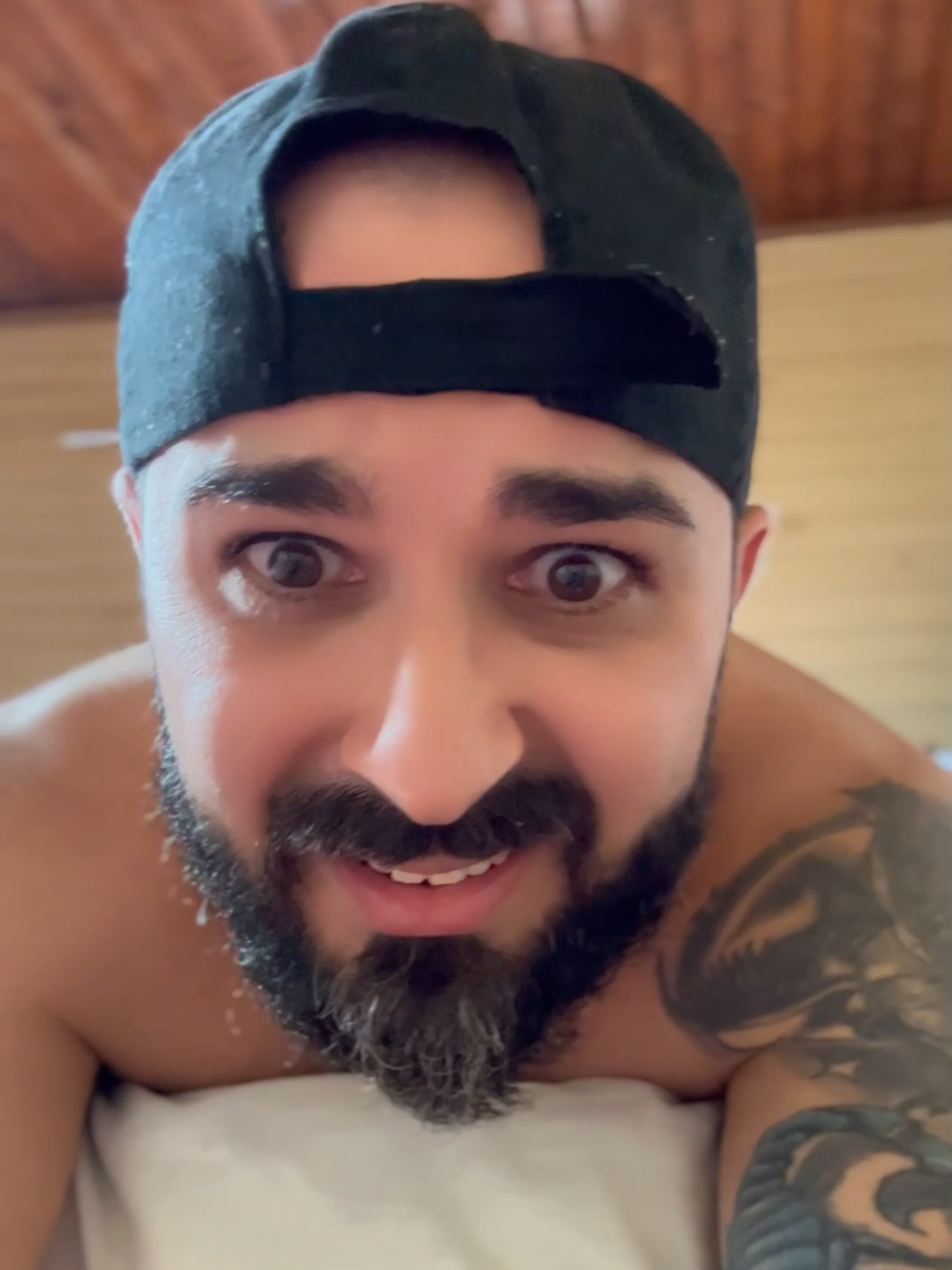 Ele pediu pra depilar o caneco #comedia #humor #fyp #tobos_Oficial #viral