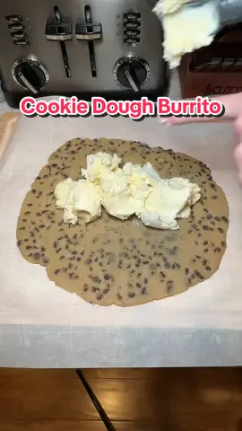 I don’t even wanna know how many calories I just ate😐 #thefoodguy #mukbang #cookiedough #foodiefam #icecream #tommy #tommywinkler #foodhacks 