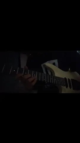 Versace On The Floor #fyp #foryoupage #fyppppppppppppppppppppppp #brunomars #bmars #versaceonthefloor #guitartok #guitarcover #guitar #effects 