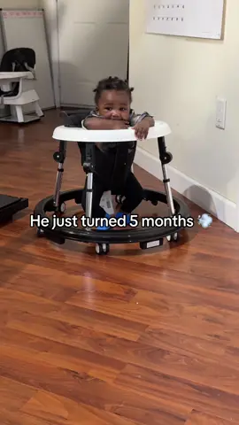 This walker is sturdy, smooth, and helps with balance + mobility. Total game changer 🛒 Click the cart to get yours! ✔️ Easy to move ✔️ Sturdy & safe ✔️ Supports early development ✔️ Great for small spaces #TikTokShop #BabyWalker #BabyFinds #5MonthOld #MomLife #TikTokMadeMeBuyIt #BabyGear #MustHaves #MomTok #FirstSteps #BabyOnTheMove