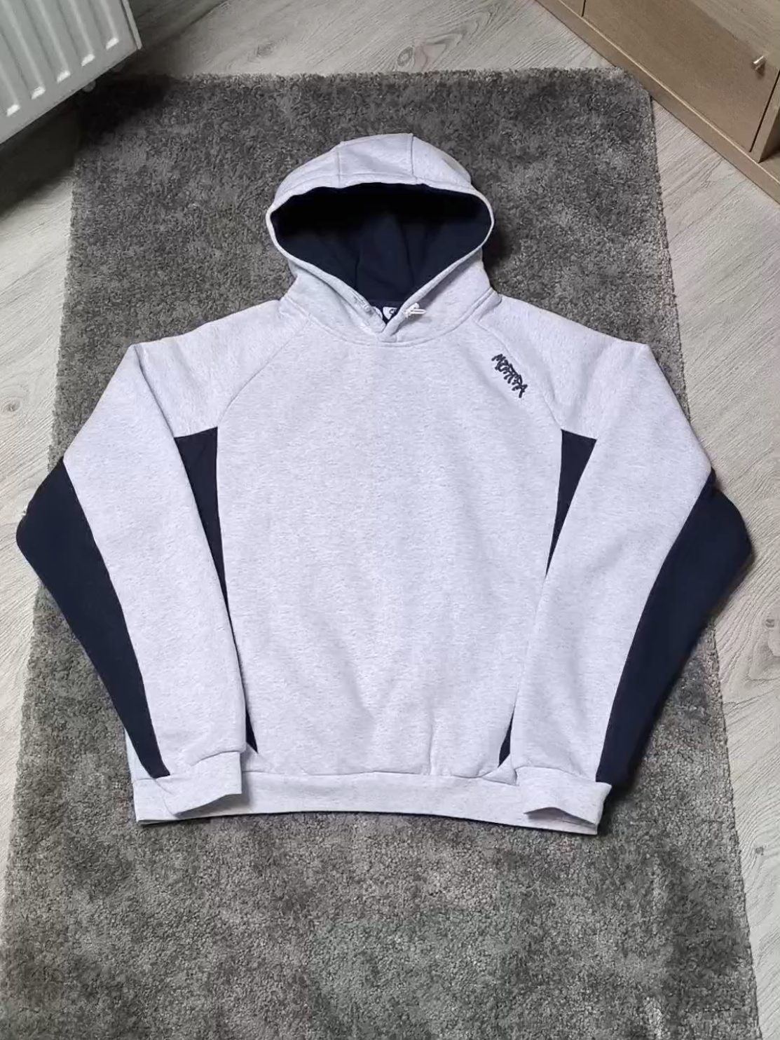 Reviewing Mertra Hoodie ❤️‍🩹 | link in bio‼️#mulebuy #fyp #viral #review #OOTD #hoodie #mertra #outfit 