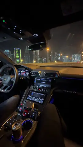 #dubai #jawad_khateeb #الهيبي😏🧡 #lamborghini #dubai🇦🇪 