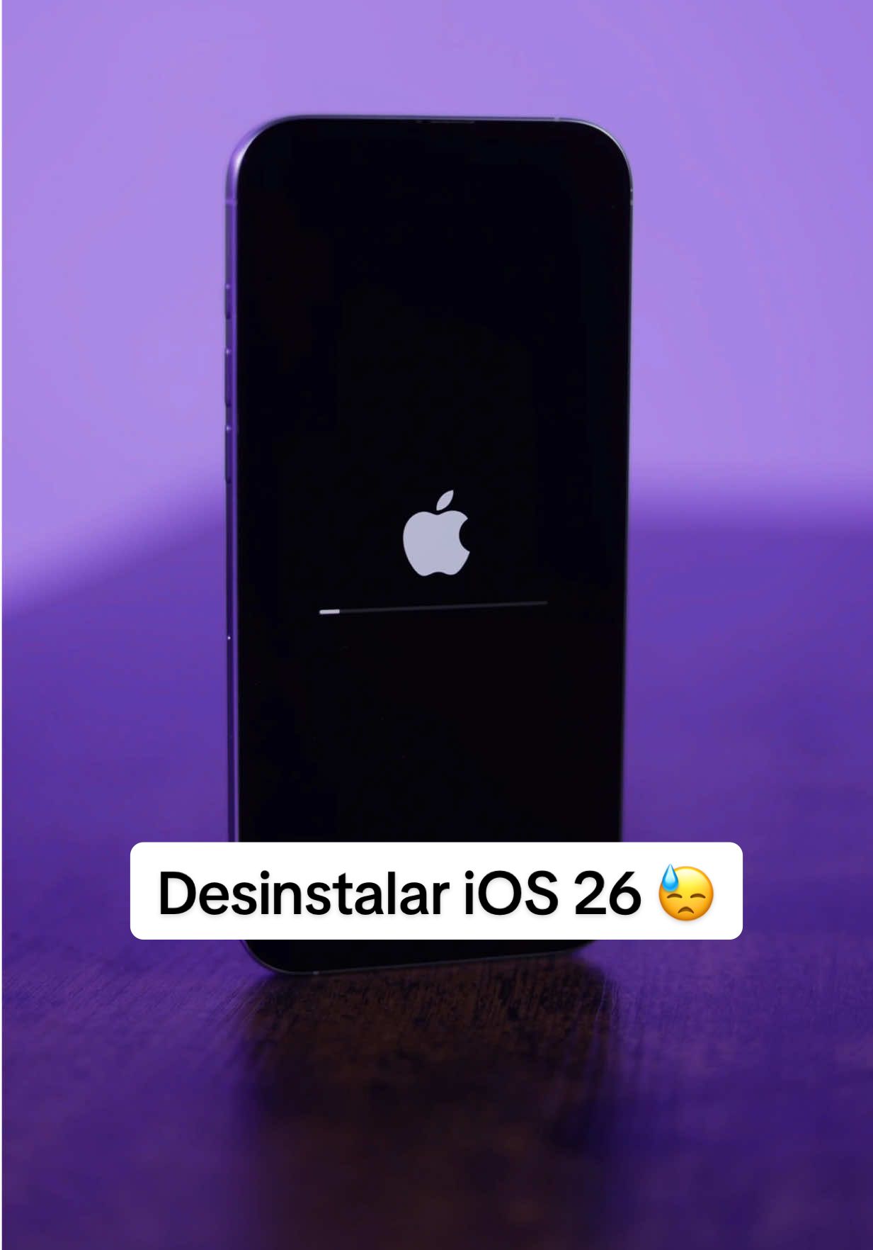 No te gustó iOS 26? 😓 aquí te digo cómo regresar a iOS 18 #iphone #apple #ios 