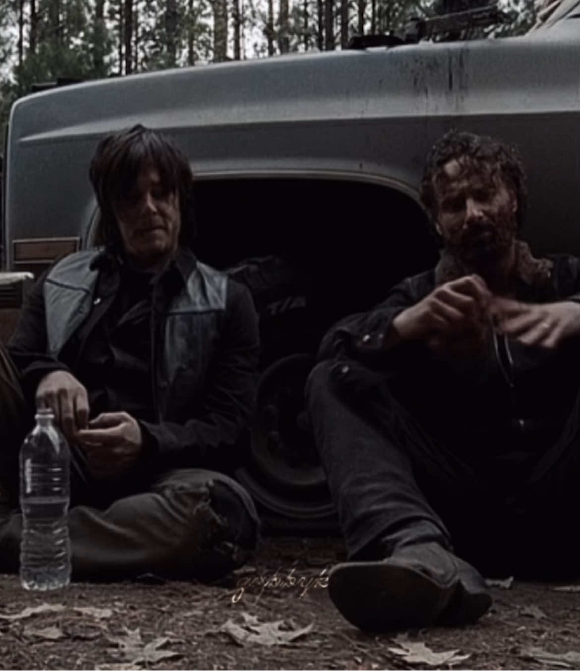 #RICKGRIMES & #DARYLDIXON their friendship is the most important thing on this show to me, the way daryl hugged rick always gets me. i know this song doesn't fit them, but let's pretend it does [scp: pookiescenes, ac: nj.audios] #rickgrimes #andrewlincoln #daryldixon #normanreedus #thewalkingdead #twd #twdedit #edit #edits 