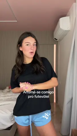 PRONTAAA!! Toda de @LIVE!  Cupom: ANTONELA Esse é o conjuntinho Icon, queria todas as coresss!!! E qual vocês gostaram mais??? O rosa ou azul? Publicidade
