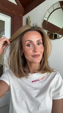 Realistic first impression and review of @Victoria Beckham Store makeup and a few of my personal holy grails as a 45 yo mom of three!! #makeuptutorial #matureskin #matureskinmakeup #victoriabeckhambeauty #makeupfirstimpression #makeupreview 