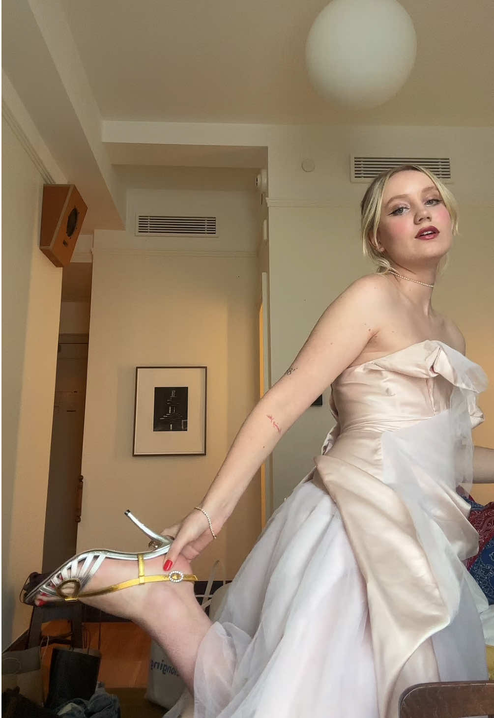 please enjoy: beautiful dress and horribly messy hotel room 🙏🏻❤️