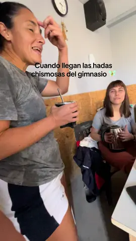 @Cintia Boses @anita 😂😂😂😂 las amo 
