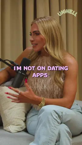 If you see an @eleonorasrugo profile on any dating platform you’re likely being catfished 😬