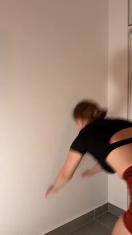 do handstands with me