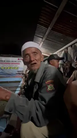 seng kenal wong iki jajal absen o 😭 #sayasudahmengesel #viraltiktok #fyppppppppppppppppppppppp #masukberandafyp #4u #xybca #viral 