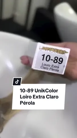 Loiro Extra Claro Pérola com UnikColor pela Gaboni Talent @Sheyla Martins . Vcs usariam? #cabelo #loiroperolado #cabeleireiro #cabeleireira #salaodebeleza #gaboni #loira 