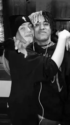 BILLIE EILISH masih menunggumu di sini #xxxtentacion #reper #fyp #fyp #BILLIEEILISH #🕊️🥀 #fourpage #xybca 