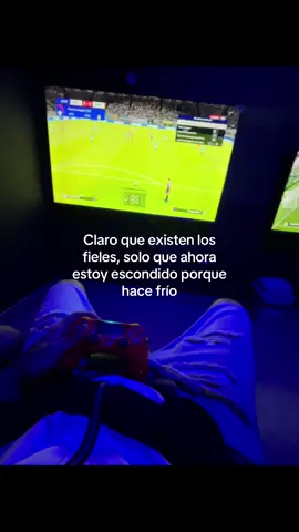 Hace frío  🤷🏾‍♂️. #paratii #paratii #fyp #dia #paratii #novios #ramdom #futbol⚽️ #chocolate #buscandoanemo #solo #buscandounaforajida #paratii #viralvideos #soycreador 