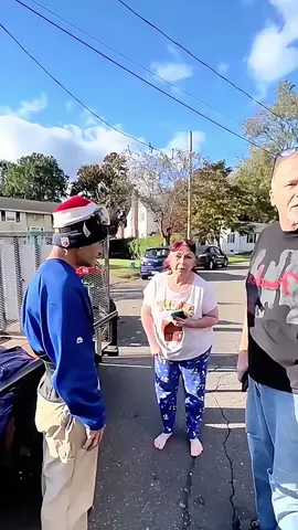 HOA’S suck!! This guy can’t even help an elderly man?? #mowingthelawn #mowing #lawncare #mowingstand 