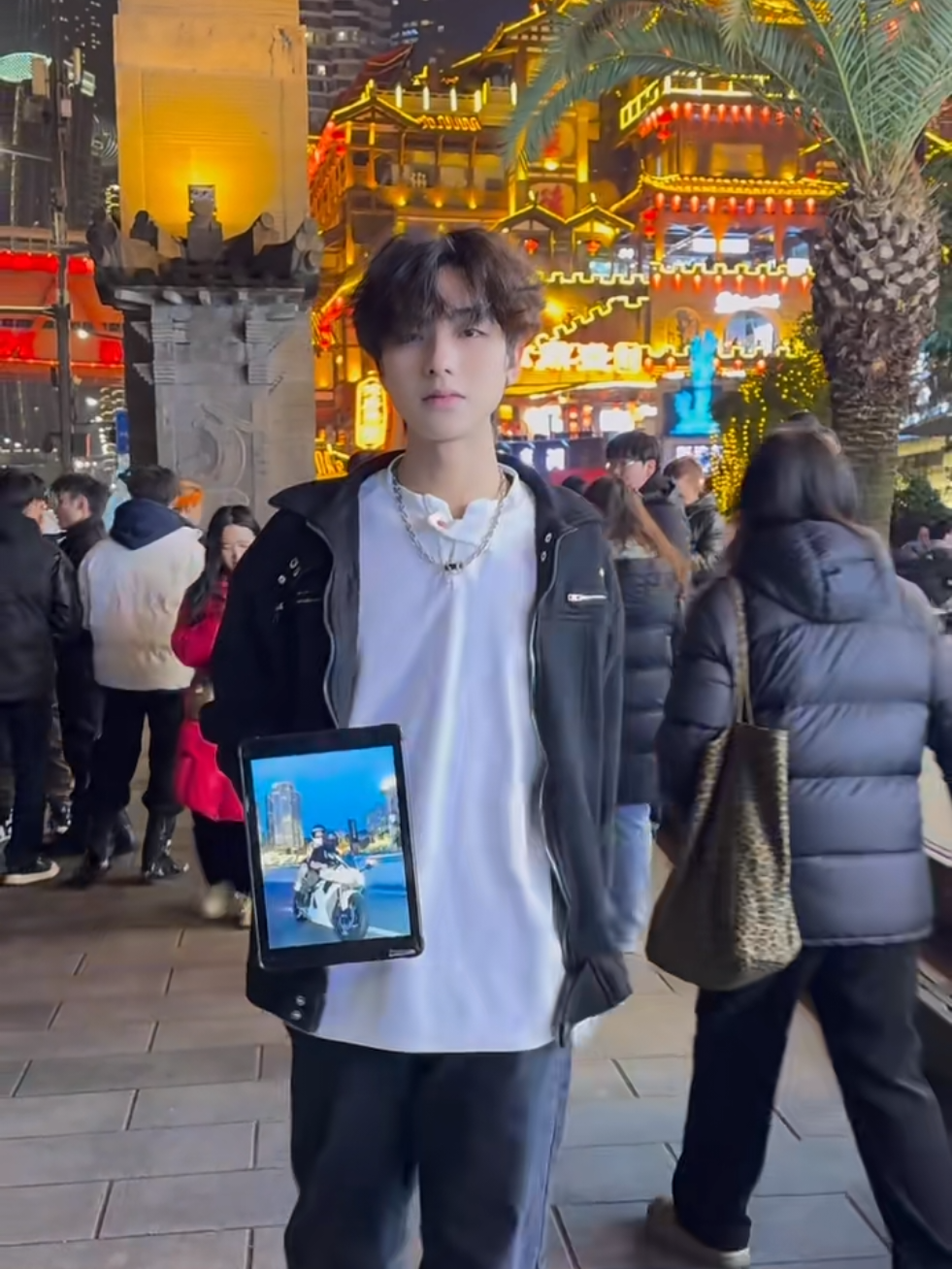 #cyberpunkcity #chongqingtravel #chongqingcity #chongqingmotorbike #fyp 