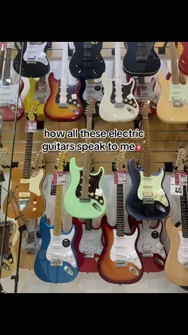 badly really want #mundo #ivofspades #electricguitar #fyp #livephoto 
