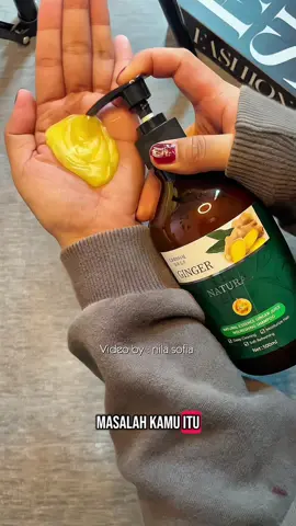 Shampoo extra ginger untuk ngilangin ketombe membandel dan rambut rontok #shampo #shampooherbal #shampooginger #shampojahecindynal 