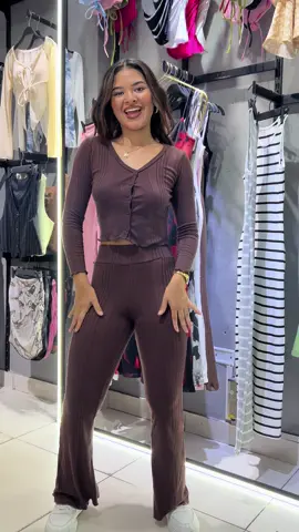 Llegaron en color marrón para este invierno #fyp #xyzcba #viral #gamarra #paratiiiiiiiiiiiiiiiiiiiiiiiiiiiiiii #ventaspormayor #tendencia #compre #invierno #ventasonline #conjuntos 