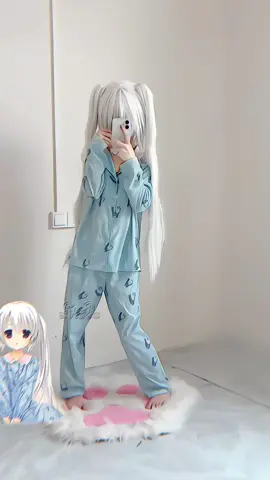 So cuteee❤️🩵🤍#cosplay #cosplayer 