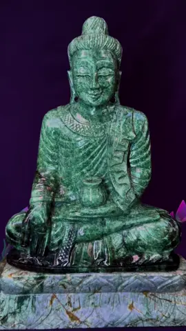 Jade Buddha Statue  ✅ ကျောက်စိမ်းအသားကတော့ … စိမ်းသရဖူစိမ်းပဲ …  ✅ ဥာဏ်တော်က တပေ ✅ မုဒြာရော၊ မျက်နှာတော်ရောဖူးရတာတောင် ကြည်နူး ကျေနပ်နေရော …  ✅ ပင့်ဆောင်လိုပါက Cb ရှင့် #lucky_crystals_gems_jewellery #lucky_gems_buddha_statues #lucky_naturalstone_sculpture #natural_rock_buddha_statues #သဘာဝကျောက်မျက်ရတနာဘုရားဆင်းတု #ကျောက်စိမ်းဘုရားဆင်းတုတော် #jade #myanmar #magway #ဦးတော်🙏🙏🙏 