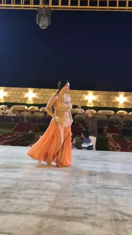 Belly dance Dubai #tiktokviral #bellydancetiktok #vipdesertsafari #vipdesertsafari 