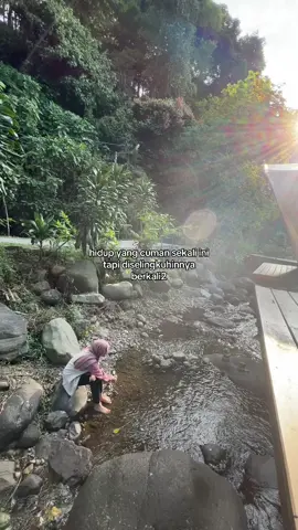 sampe dikasihanin temen
