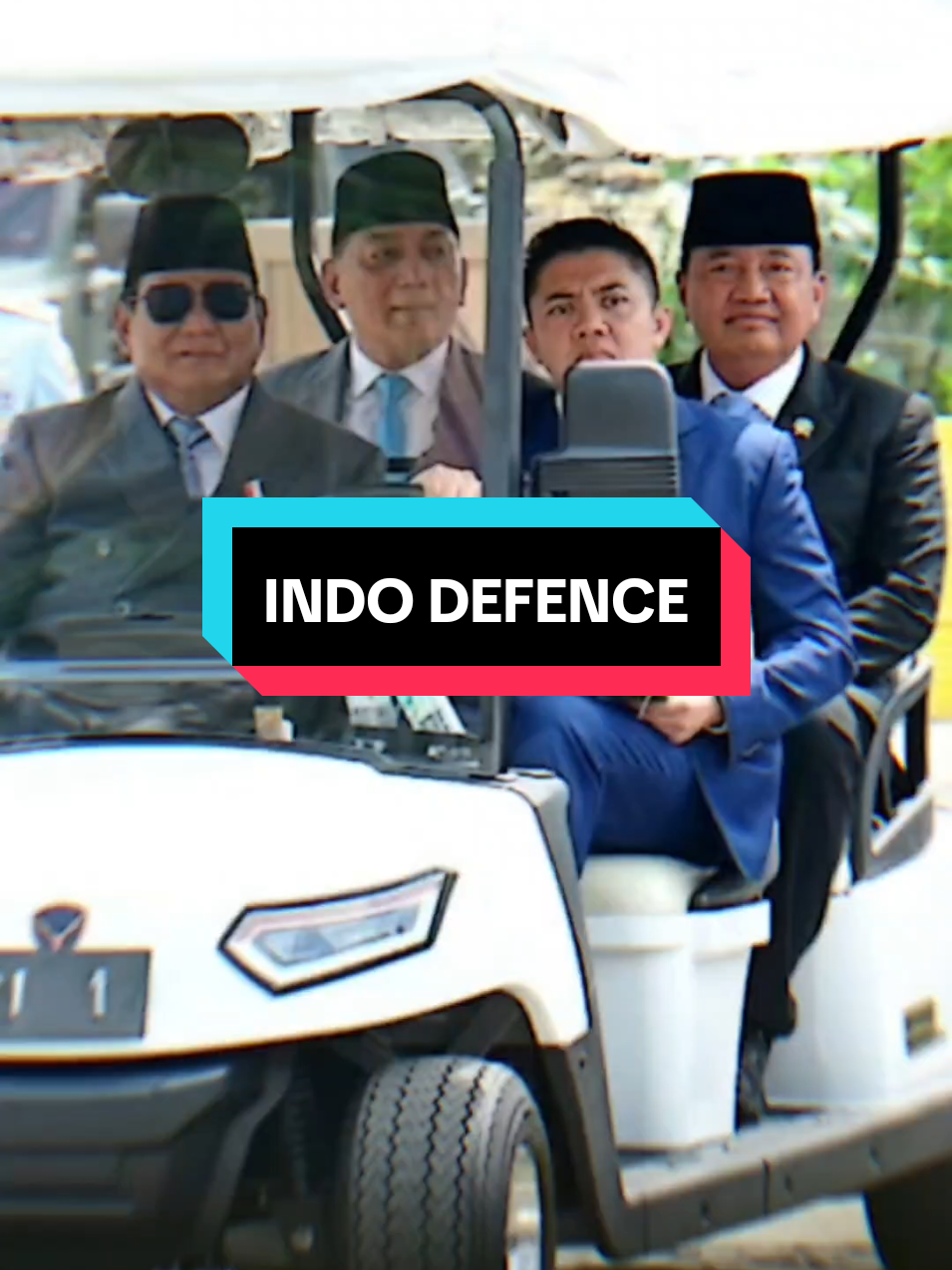 boncengin 3 Jenderal sekaligus 🫣 #sekretariskabinet #teddyindrawijaya #prabowo #sjafriesjamsoeddin #budigunawan #indodefence #fyp  #SeskabProgresif #SeskabGantengAbdiNegara 