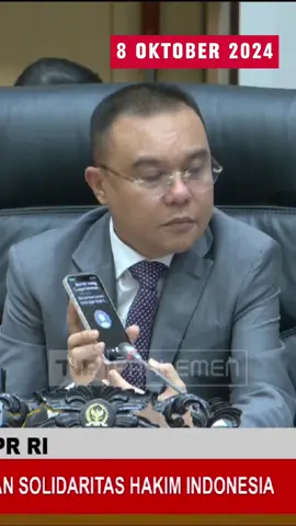 Hari ini, presiden sudah menandatangani kenaikan gaji para hakim. Gaji naik, tapi jangan sampai nurani jadi turun. Hakim itu bukan hanya sekadar jabatan, tapi juga salah satu penentu arah bangsa ini. Integritas hakim itu adalah salah satu investasi hukum terbesar untuk Indonesia yang adil dan kuat. Kenaikan gaji ini adalah pengingat, bahwa keadilan tidak boleh dimiringkan oleh apapun, kecuali nurani. Jangan sampai kenaikan angka ini dibalas dengan penurunan harapan rakyat terhadap penegakan hukum di Indonesia, karena dari setiap palu yang diketuk, ada nasib, keadilan, dan masa depan Bangsa Indonesia yang dipertaruhkan. #prabowo #gerindra 
