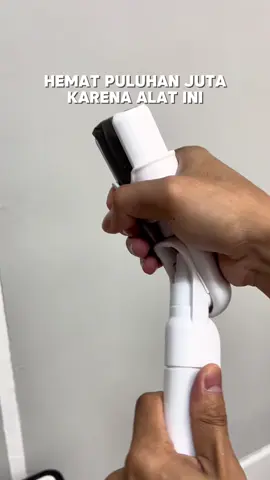 jangan dikit dikit pake tissue yagesya, pake aja mini mop alat pel mini serbaguna ini, lebih hemat. ga nyampah juga. #alatpelmini #minimop #minimopcleaner #pelmini #pelminiportable
