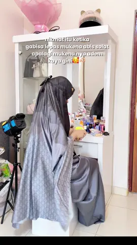 #mukena #mukenadewasa #mukenasilkypremium #mukenasilk #mukenaadem #mukenajumbo #fyp 