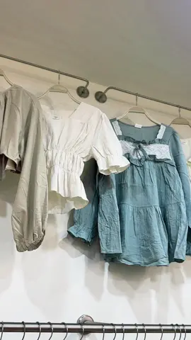 เสื้อแฟชั่นเกาหลีของเรามีแบบใหนกันบ้างมาดูกัน❤️❤️❤️ 💯💯💯 ร้อยเดียวเท่านั้น ราคาถูก สวย คุ้มขนาดนี้ไม่แวะไม่ได้แล้ว 😊😆       Little You แจ้งวัฒนะบาซ่าร์ และ Little You โอโซนวันดอนเมือง  แวะมาเลือกกันนะคะ #เสื้อแฟชั่นเกาหลี #เสื้อเกาหลี #เสื้อเกาหลีมือ2 #เสื้อเกาหลีราคาถูก #เสื้อเกาหลีน่ารัก #เสื้อผ้าแฟชั่น #เสื้อมินิมอล #เสื้อน่ารักๆ #เสื้อสีเอิร์ธโทน #แฟชั่นเสื้อทำงาน #แฟชั่นสาวออฟฟิศ #เสื้อคอบัว #เสื้อแขนพอง  #แจ้งวัฒนะบาร์ซ่า  #เทรนด์วันนี้້ #เสื้อแฟชั่นเกาหลี #เสื้อเกาหลี #เสื้อเกาหลีน่ารัก #แฟชั่นทํางาน #เสื้อเกาหลีราคาถูก 