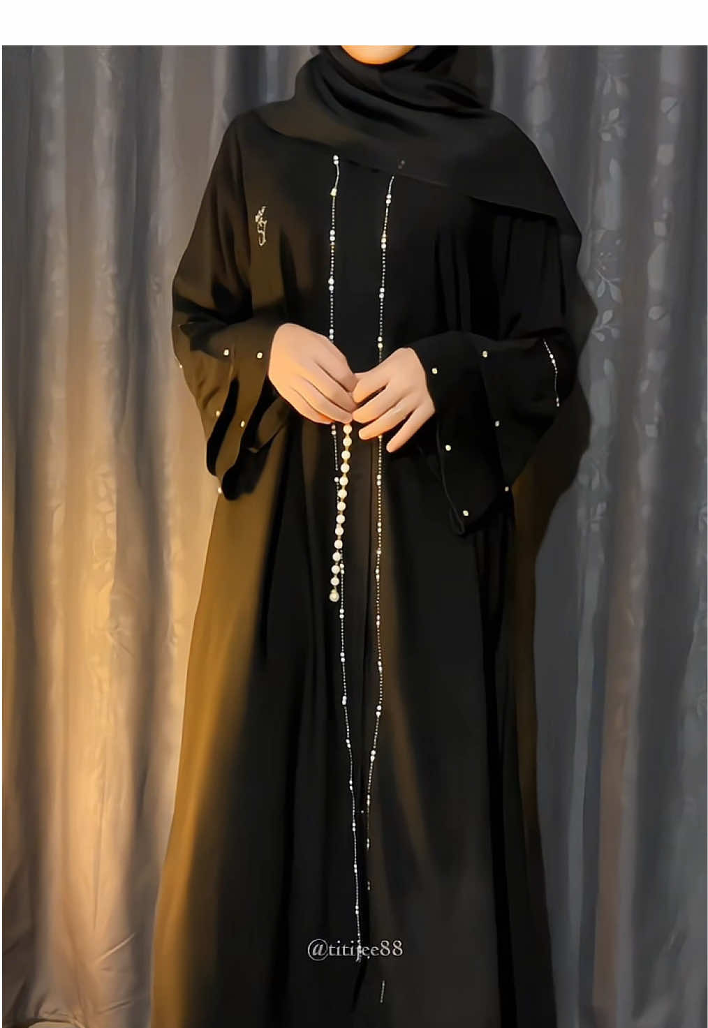 🖤#abaya #abayahitam #abayastyle #abayamurah #abayaterbaru #fyp 