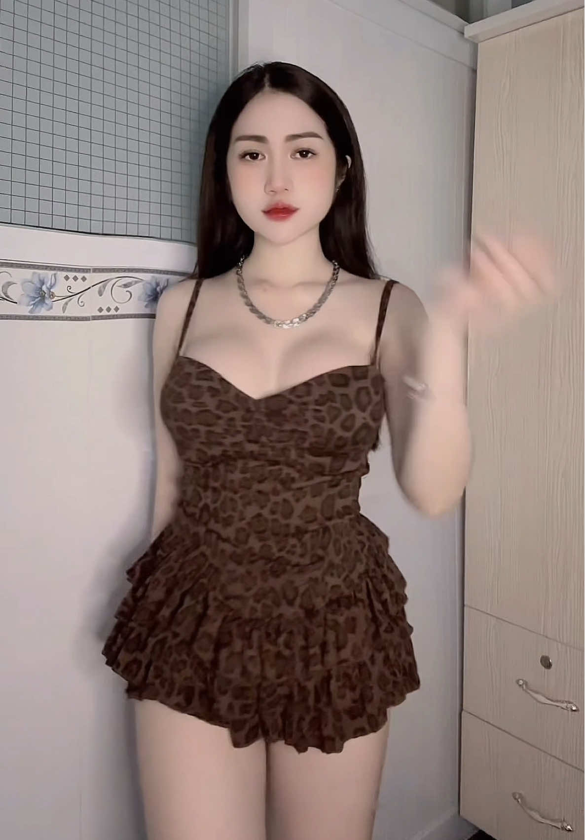 Đưa tay em đây anh dắtt 🌝 #lenxuhuong #viralvideo #xuhuong #foryou #fypシ゚ 