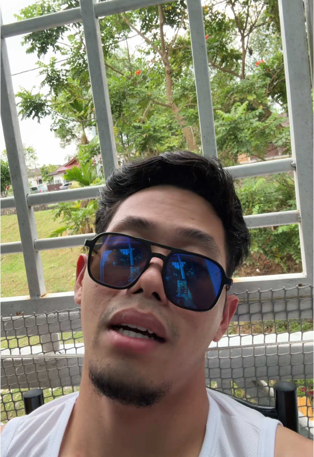 Replying to @aliff1707 #shouldbeme done review #cliponsunglasses #magneticsunshade 