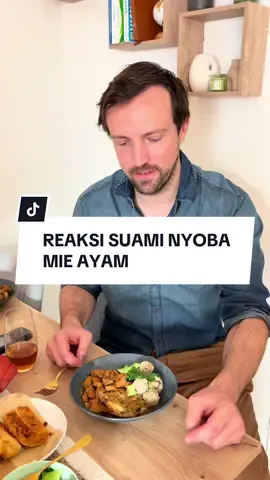 Masak mie ayam bareng temen2. Kali ini suamiku mau nyobain mie ayam hasil karya aku dan temen2 Indonesia di sini. Semangkuk mie dengan penuh kehangatan yang mengobati kerinduan akan kampung halaman ☺️🇮🇩