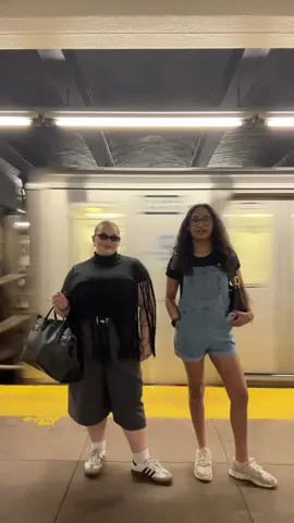 HAPPY WEDNESDAY!!! Featuring @khushi !!!!! Wearing: @Coach @SKIMS @ELOQUII #nyc #fashion #plussizefashion #style #OOTD 