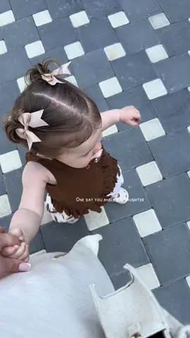 One day you and your daughter#mama #daughter #babylove #kesfet #baby #viral #fyp #babyfever #babymama #girlmama #fy #foryoupage #foryou #tiktok #keşfet #kesfetteyiz #cute #fypシ゚ #oneday #praylasylaj 