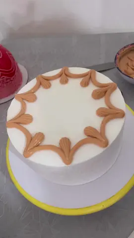 Beautiful Cake Decoration #fyp #tiktok #pourtoii #yummyfood #foryourpage #cakedecorating #design 