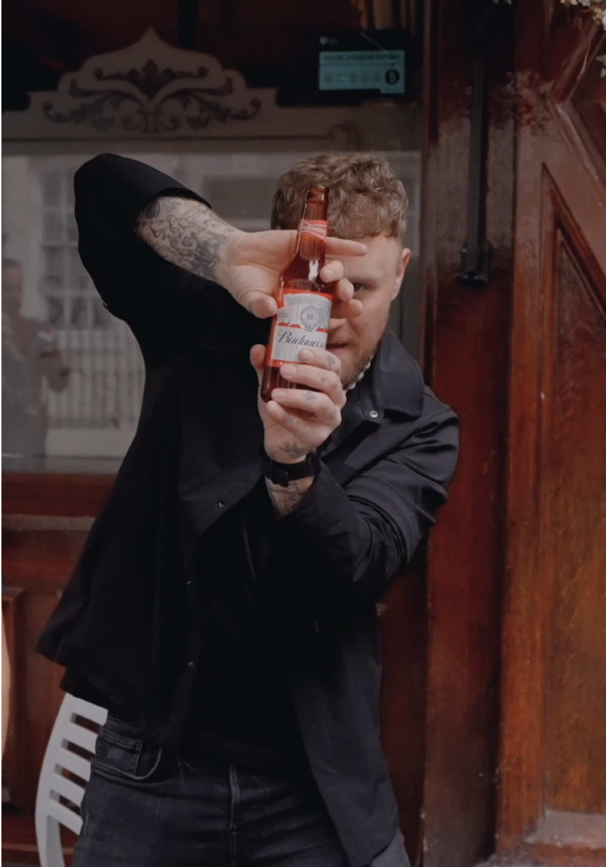 He twisted a glass bottle with his hands 😱