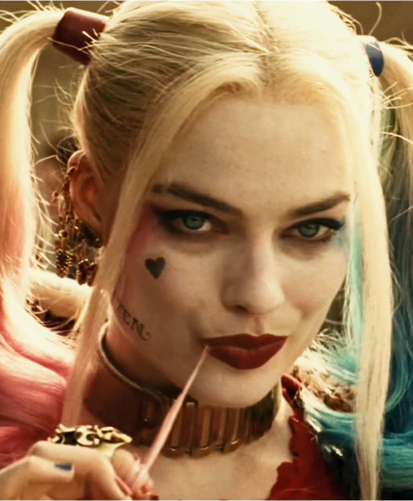 miss girl had everyone nd their mamas dressing up as her for halloween frr #dccomics #dc #suicidesquad #harleyquinn #harleyquinncosplay #harleyquinnedit #harleyquinnedits #harleenquinzel #harleenquinzeledit 