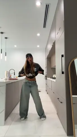 #viral_video #fyp #viralvideotiktok #foryoupage #fypp #blonde 