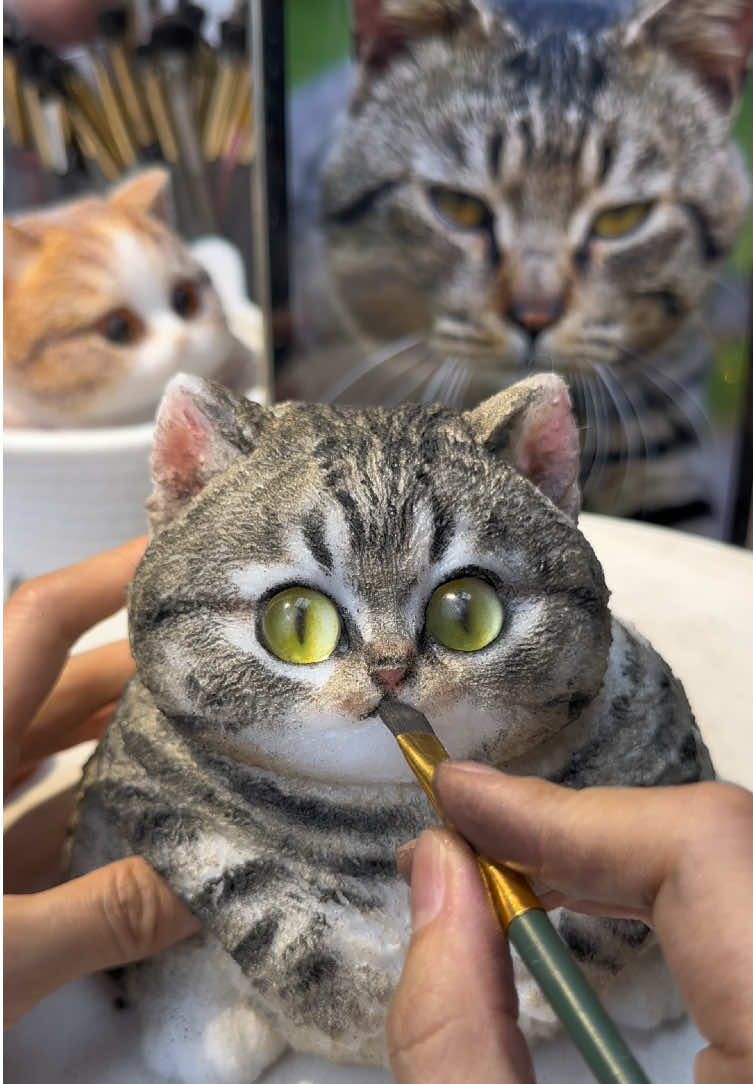 Fluffier than your morning pancakes 🥞 🐱 #squishy #cat #DIY #kitty #dog #art 
