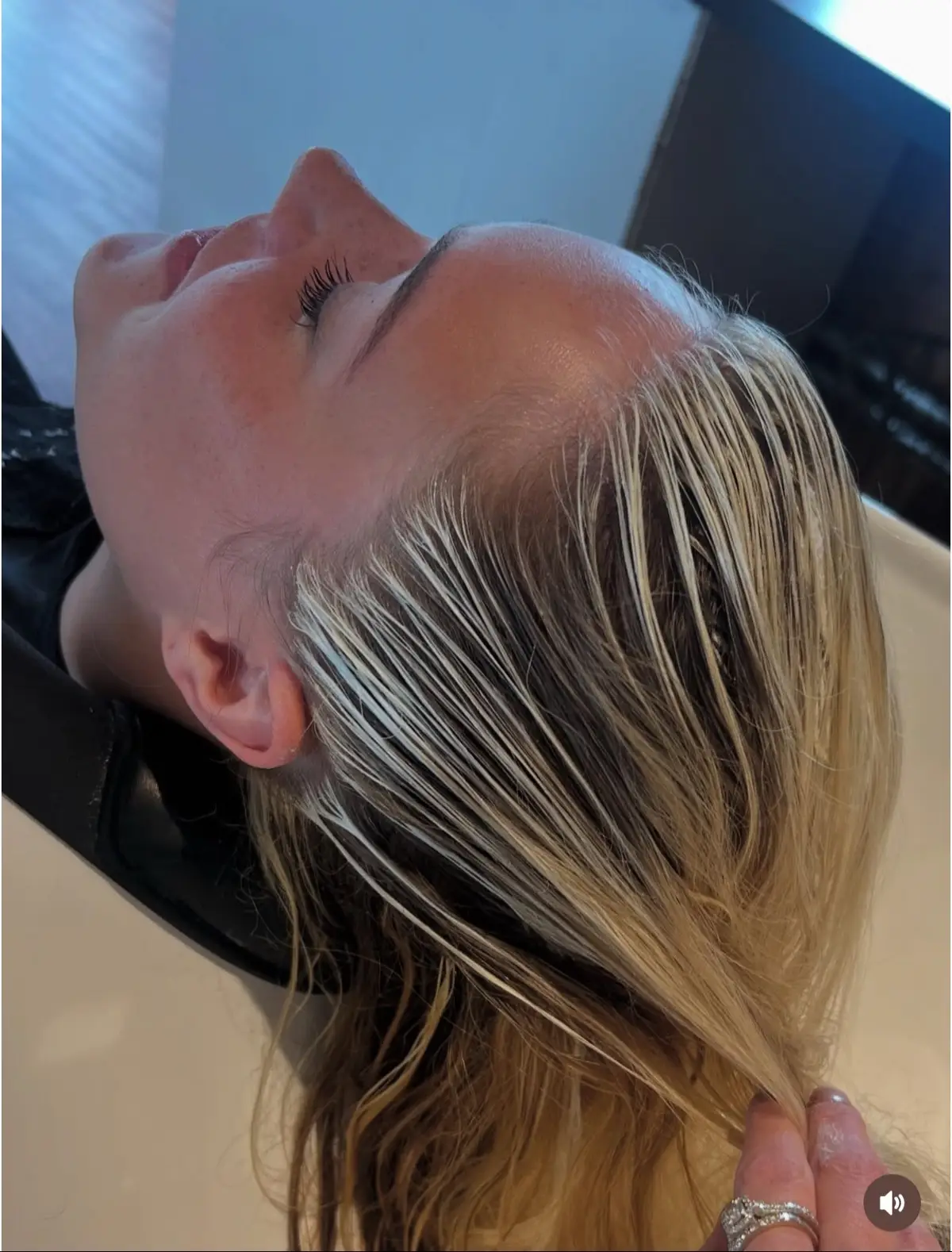it was hair day for me yesterday ☺️😍 #blonde #hairtok #hairdresser #lilybuzzell 