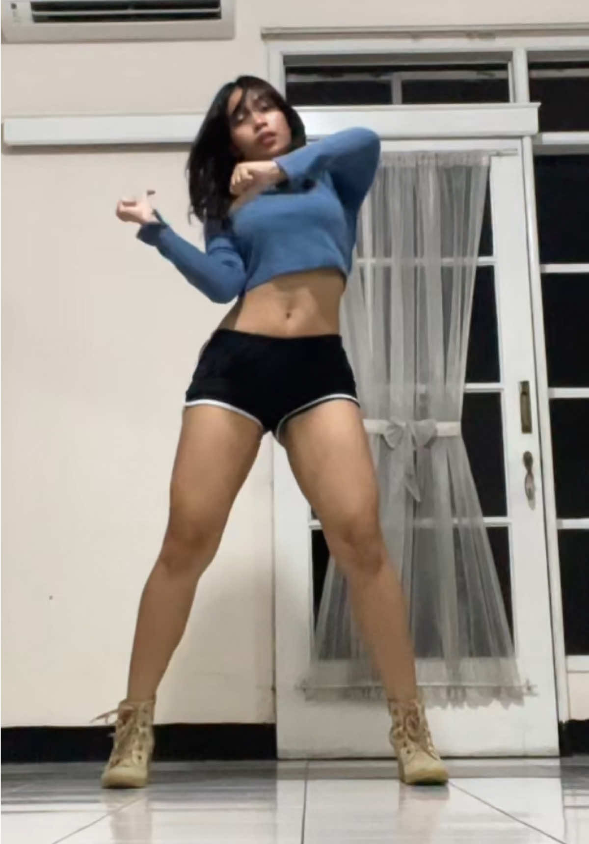 @KISS OF LIFE 💗 #lipshipskiss #dance #kissoflife 